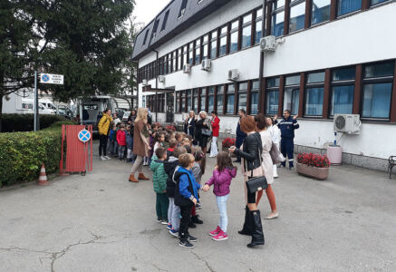 Vrtić u posjeti Domu zdravlja Laktaši 10