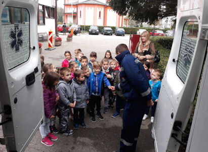 Vrtić u posjeti Domu zdravlja Laktaši 7